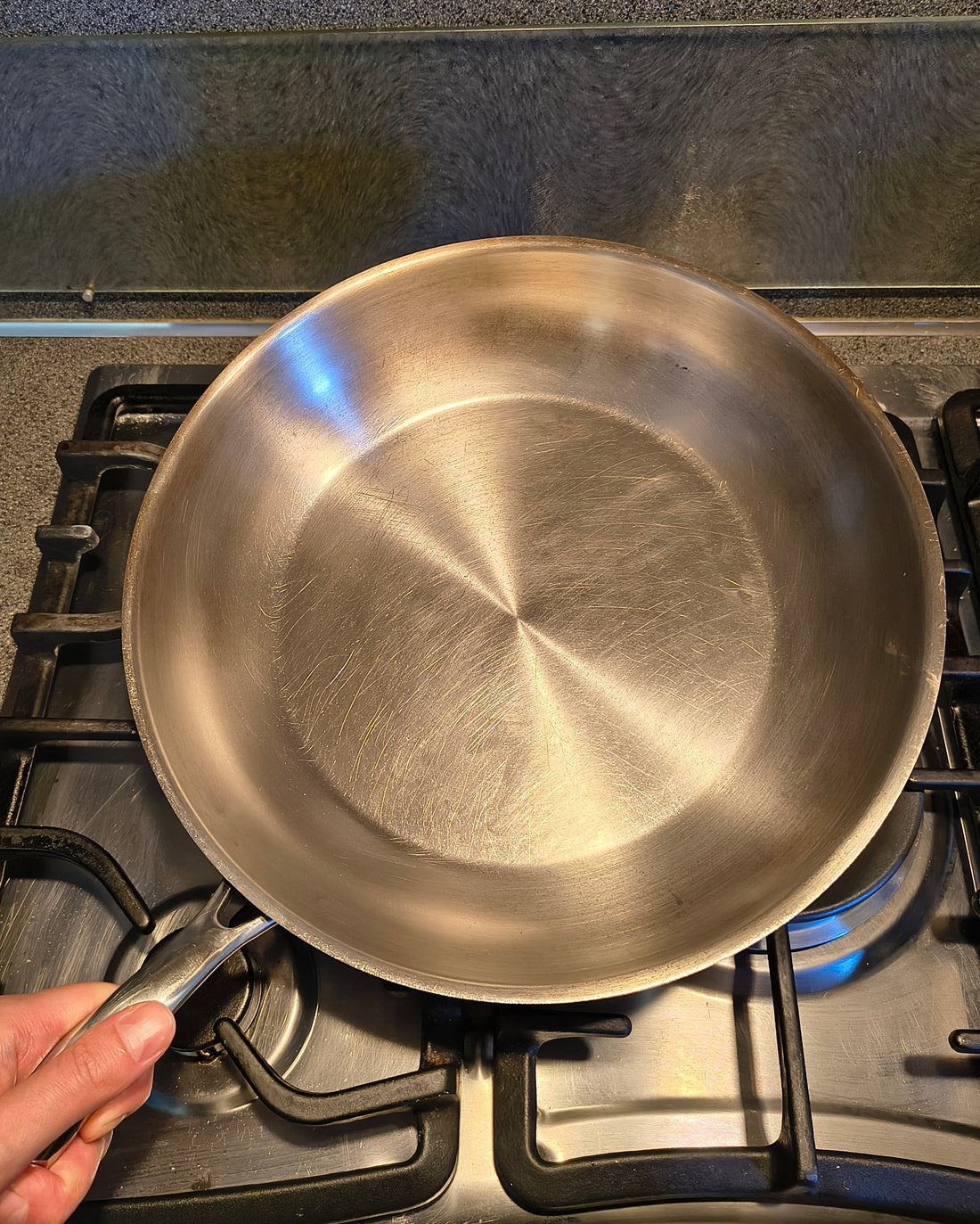 ‘’Help! Hoe ga ik met mijn RVS koekenpan om??’’